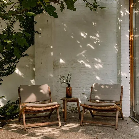 Huswell - Beautiful, Bright And Spacious In
